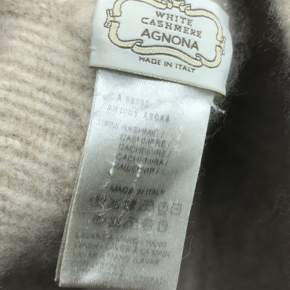 AGNONA WHITE CASHMERE BEANIE HAT WOMEN’S MADE IN ITALY BEIGE - Picture 6 of 8